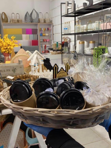 بمتابعة واشراف محافظ دومة الجندل ممثلي فريق بدعمكم نتميز ينفذ مبادرة بعنوان “لا عيب في المرض”