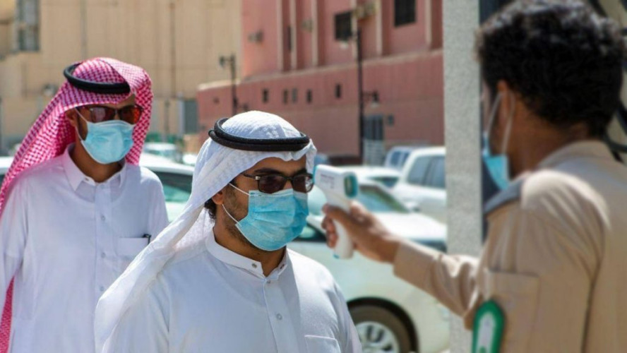 بالفيديو.. وزارة الصحة تكشف تأثير الكمامة على نسبة أكسجين الدم