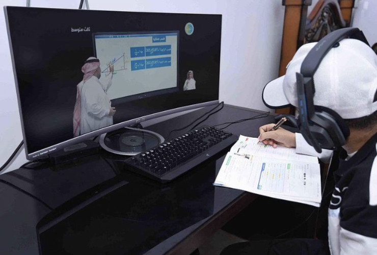 مدير تعليم “الشرقية”: وضع آلية لحضور الطلاب الذين يواجهون مشاكل في التعليم عن بعد (فيديو)