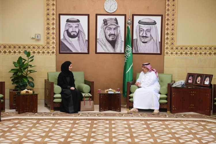 وكيل إمارة الرياض يستقبل رئيسة الجامعة السعودية الإلكترونية