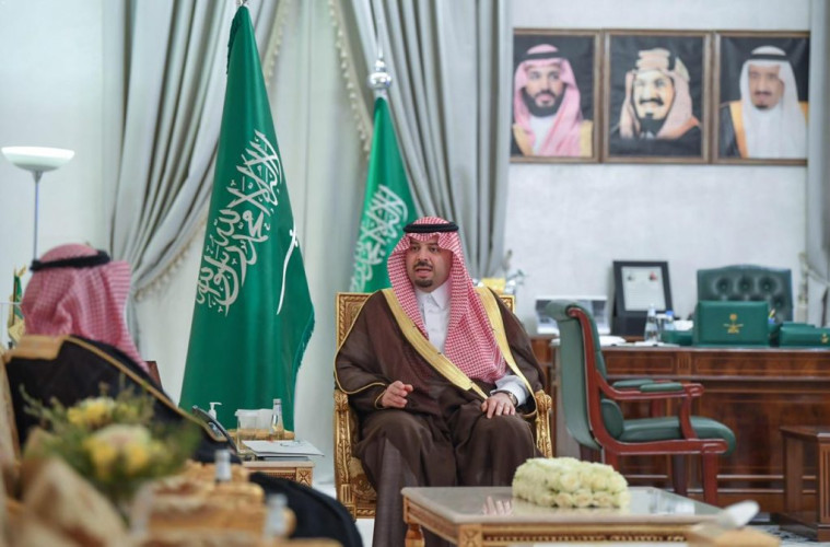 أمير الحدود الشمالية يستقبل مدير فرع وزارة الرياضة بالمنطقة