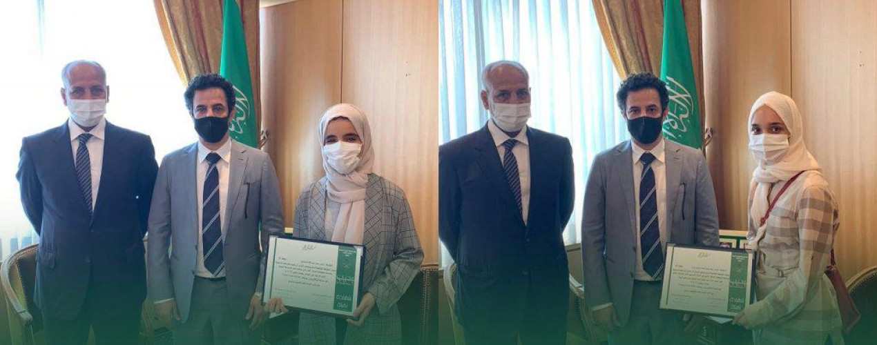 سفير المملكة لدى اليابان يكرم طالبتين بمناسبة تفوقهن الجامعي