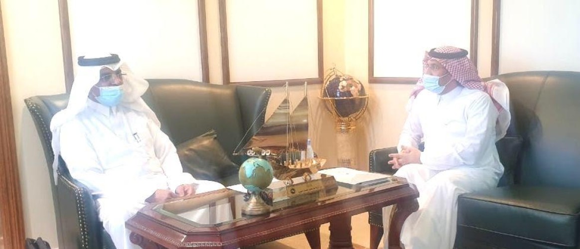 محافظ ضباء يلتقي مدير تعليم تبوك