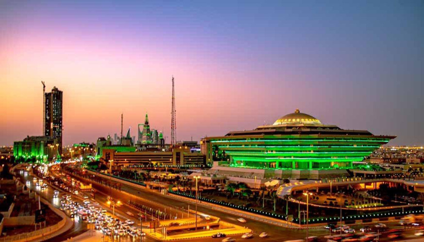 وزارة الداخلية بقطاعاتها كافة تحتفي باليوم الوطني الـ 90