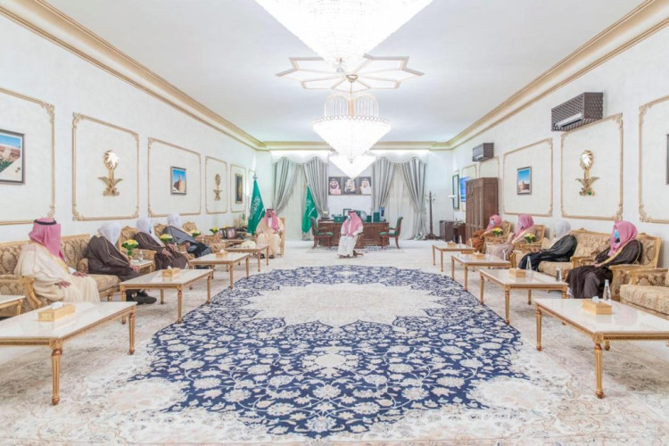 أمير الحدود الشمالية يدشن حملة الرئاسة العامة لهيئة الأمر بالمعروف الصلاة نور