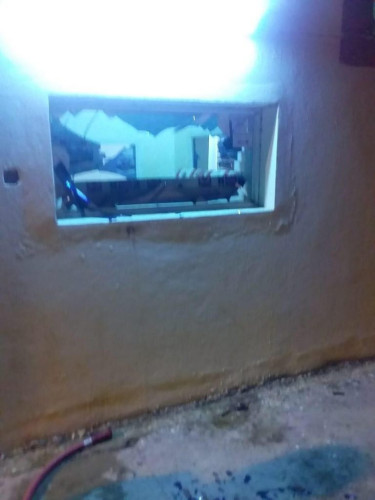 الدفاع المدني بجازان: سقوط مقذوف عسكري أطلقته المليشيا الحوثية الإرهابية على إحدى القرى الحدودية نتج عنه إصابة خمسة مدنيين