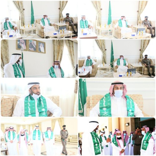 محافظ القريات يستقبل مدير التعليم ويشارك الطلاب من خلال منصة مدرستي