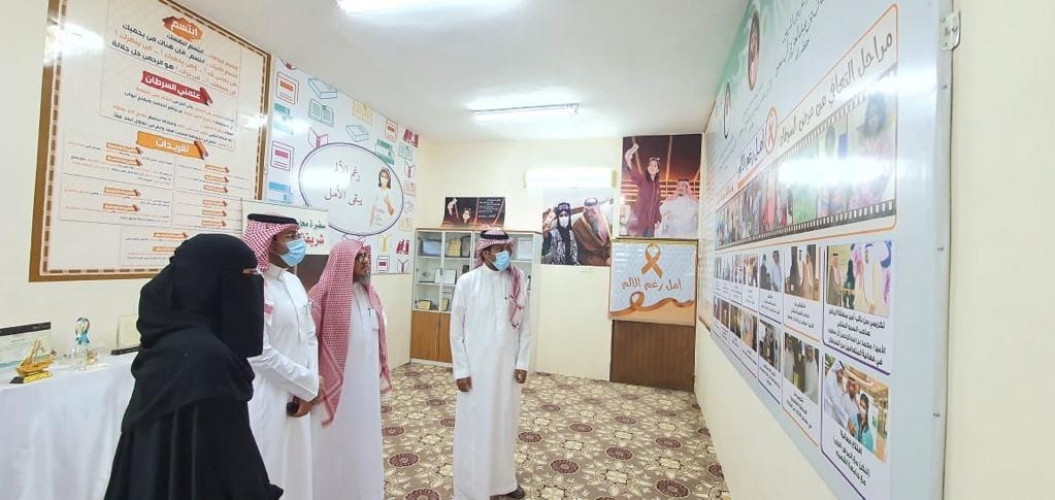 مستشفى وادي الدواسر يدشن حملة سرطان الثدي بمنزل سفيرة محاربي السرطان