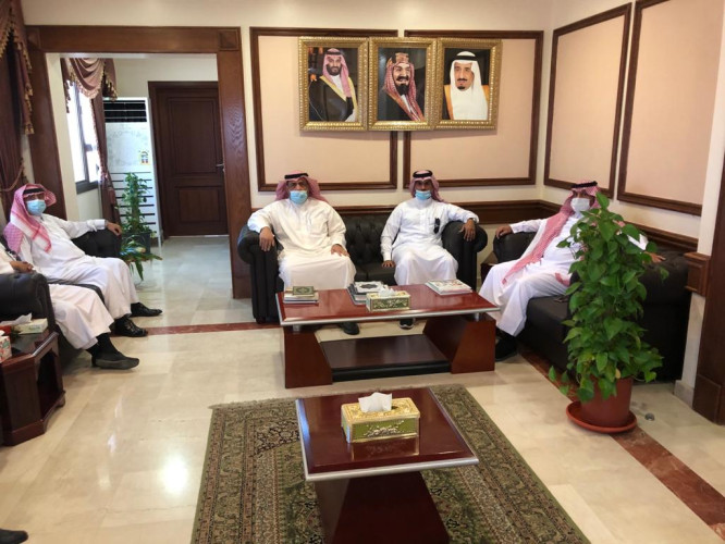 محافظ أملج يستقبل فريق عمل من وزارة البيئة