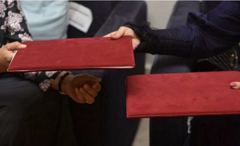 توقيع مذكرة تفاهم بين تعليم الأحساء وجمعية فتاة الأحساء