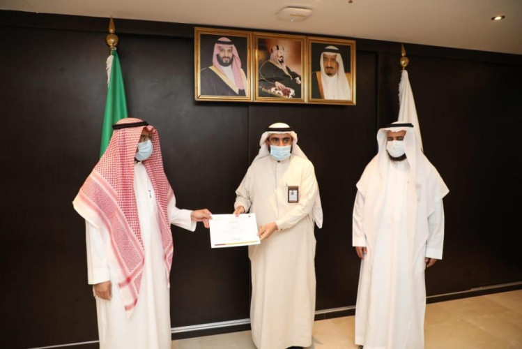 الهيئة الملكية بينبع تكرم الكشافة لتحقيقهم إنجازات كشفية