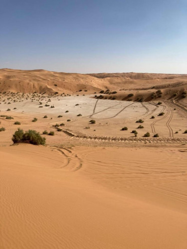 أمن القصيم يضبط عدم التجمعات الشبابية (بأم أثلة) للحد من انتشار كورونا