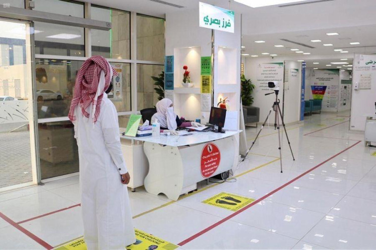 أكثر من 7300 مستفيد من خدمات عيادات تطمن في الحدود الشمالية