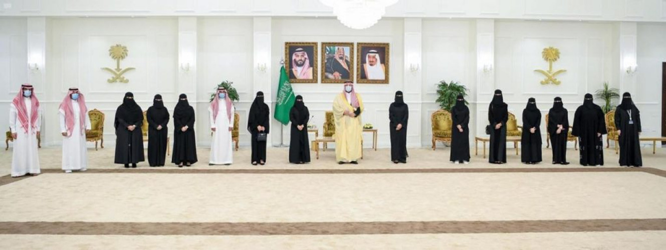 أمير الحدود الشمالية يستقبل فريق بصمة أطباء التطوعي