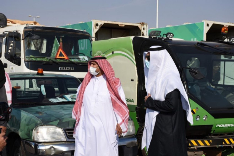 أمانة الحدود الشمالية تبدأ حملتها النظافة مسؤولية الجميع بطريف