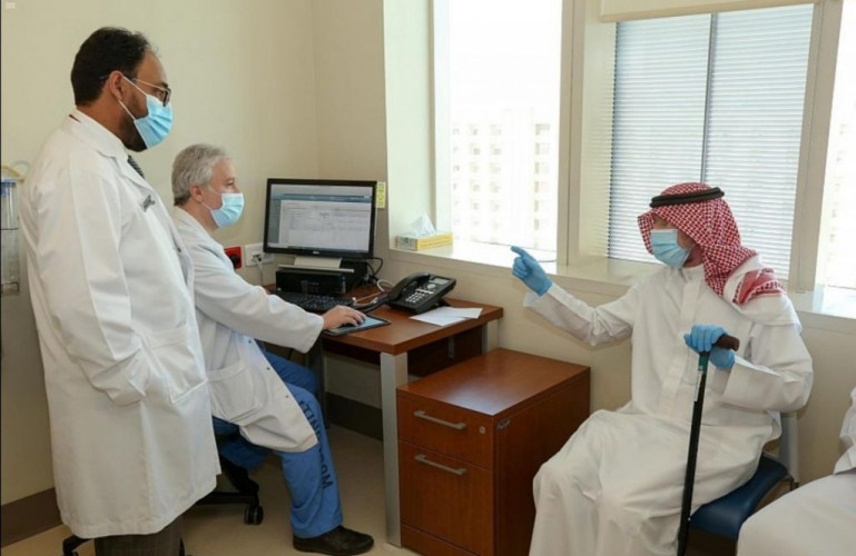 إنجاز طبي نوعي ..”التخصصي” يتمكن من إجراء 5 عمليات زراعة أعضاء متزامنة لـ 5 مرضى في 10 ساعات