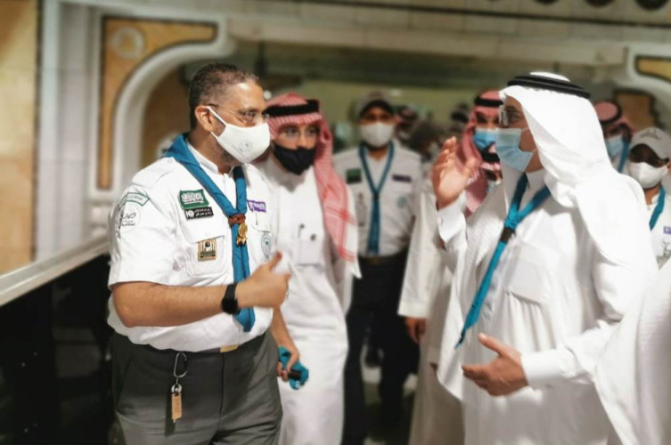 وزير التعليم يُشيد بجهود الكشافة في خدمة ضيوف بيت الله الحرام 