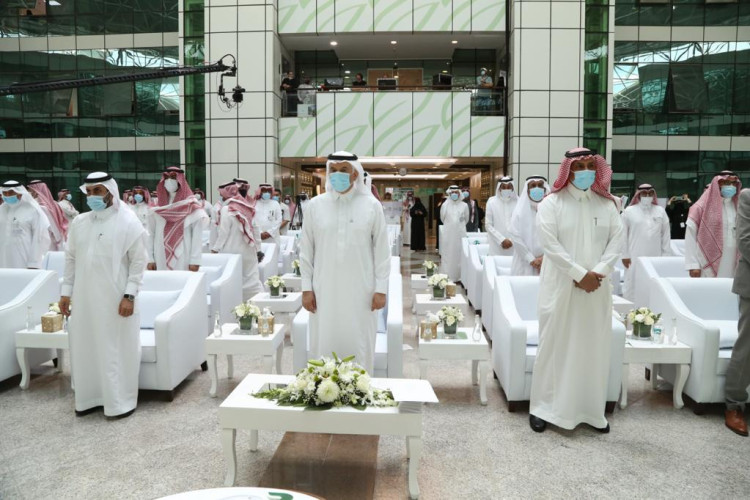 “البيئة” تدشن الهوية الجديدة لبرنامج الإعانات الزراعية وتكرم المستفيدين الحاصلين على وثائق العمل الحر