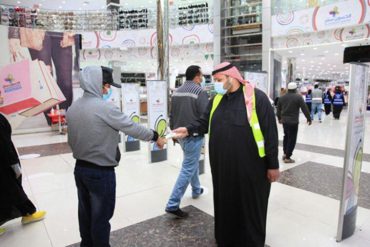 أمانة الجوف ترصد مخالفات عدم الالتزام بتدابير كورونا وتقوم بـ 2790 جولة ميدانية