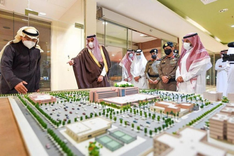 الأمير فيصل بن سلمان يتفقد مدينة الملك سلمان بن عبدالعزيز الطبية