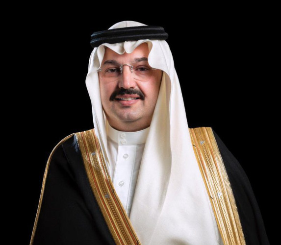 “أمير عسير”: يوجه بسرعة إيصال التيار الكهربائي وتشغيل المدينة الصناعية الجديدة بمحايل عسير خلال ستة أشهر