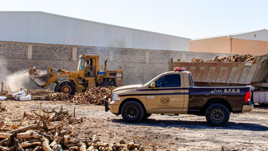 القوات الخاصة للأمن البيئي تضبط أكثر من 120 طناً من الحطب المعروض للبيع في مدينة الرياض