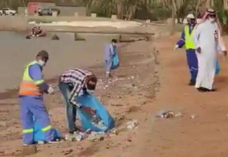 أمين تبوك يوجه بتشكيل لجنة وإحالة المتسببين للتحقيق في مقطع “شاطئ حقل”