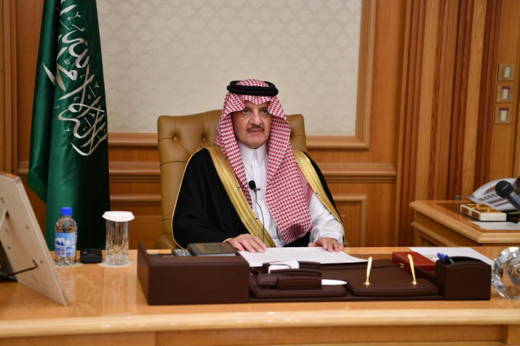 أمير المنطقة الشرقية يرعى حفل تخرج الدفعة الـ 42 من خريجي وخريجات جامعة الملك فيصل