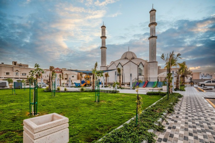 أمانة الشرقية: زراعة أكثر من مليونين وثمانمائة ألف زهرة وشجرة في حاضرة الدمام