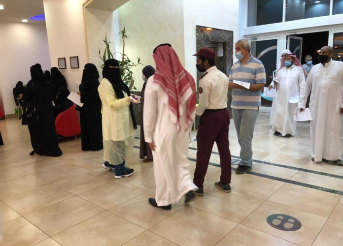 تعليم مكة يبادر بإطلاق حملة تقديم لقاح كورونا للمعلمين والمعلمات