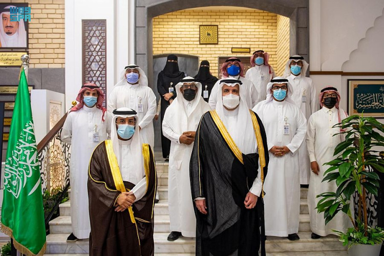 الأمير فيصل بن سلمان يُدشِّن عدداً من مشاريع ومبادرات مركز بحوث ودراسات المدينة المنورة