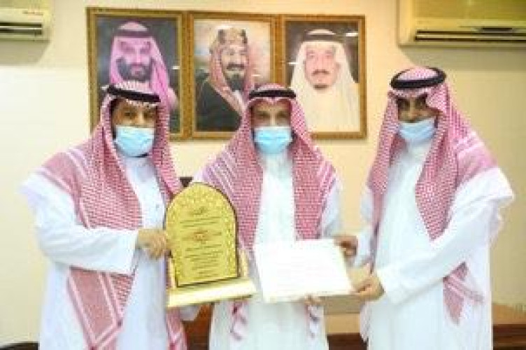 تعليم الشمالية يُكرم الفائزين بجائزة جسر للرياضيات