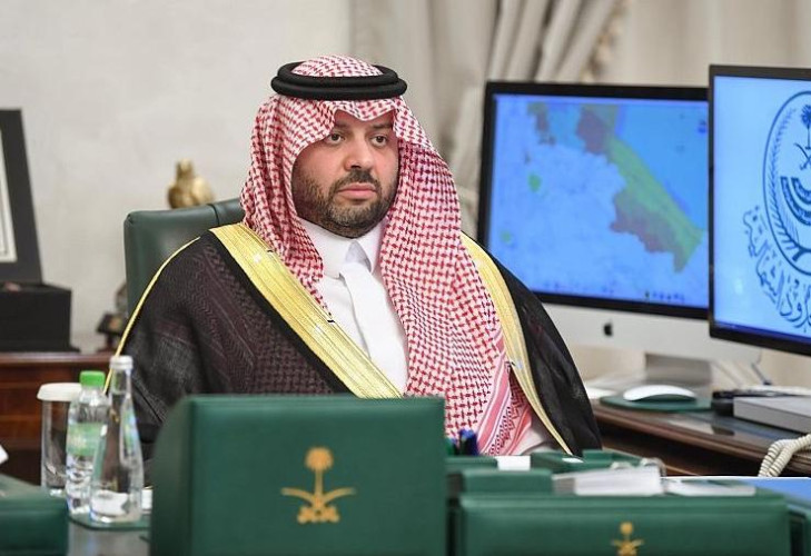 أمير منطقة الحدود الشمالية يرأس اجتماع وكلاء الإمارة والمحافظين عبر الاتصال المرئي