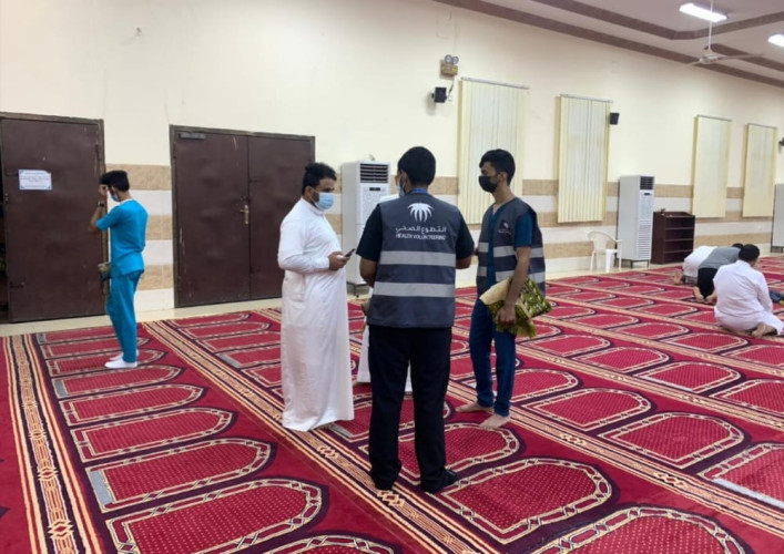 القطاع الصحي الجنوبي يواصل جولاته الميدانية لتطبيق الإجراءات الوقائية بالأحد وصامطة