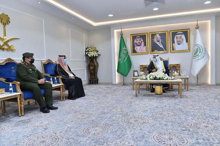 أمير منطقة نجران يؤكد ضرورة مواصلة الارتقاء بالعمل وتقديم الخدمات للمواطن والمقيم