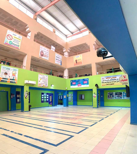 زيارات إشرافية لتعزيز العودة الآمنة في مدارس تعليم تبوك   