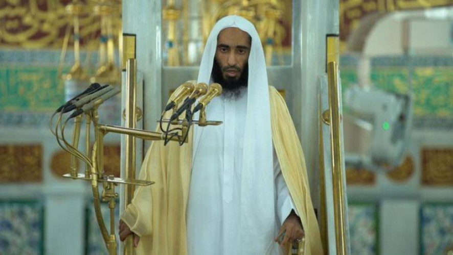 إمام المسجد النبوي: الصلاة قرّة عيون المحبّين ولذة أرواح الموحّدين