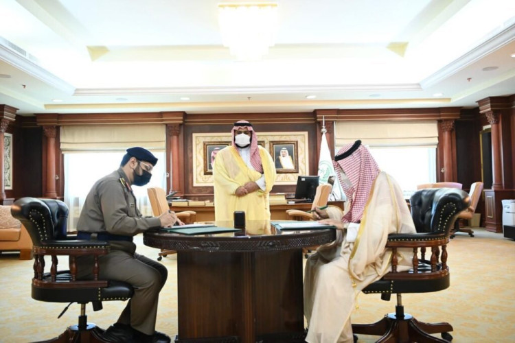 أمير جازان بالنيابة يرعى اتفاقية تفاهم بين جامعة جازان والدفاع المدني