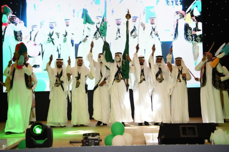 في حفل بهيج تعليم مكة يحتفي باليوم الوطني للمملكة العربية السعودية 91