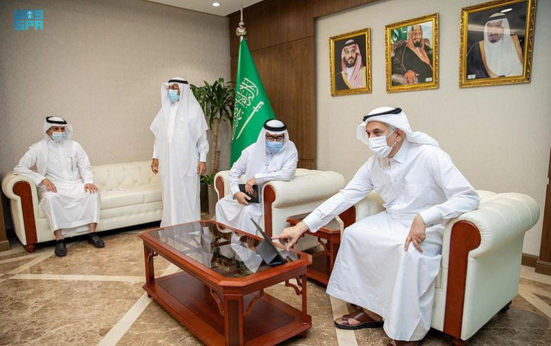 وزير البيئة يدشن منصة إدارة المخالفات لمركز تنمية الغطاء النباتي