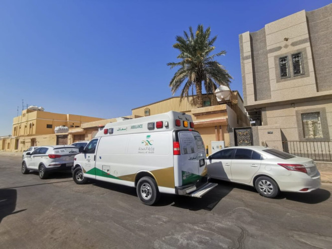 النعيرية.. مبادرة لتطعيم كبار السن والمرضى في منازلهم