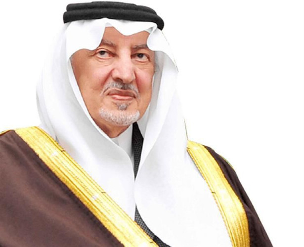 الأمير خالد الفيصل يوقّع ديوانه الجديد في معرض الكتاب.. ويتلقى تكريماً في باريس