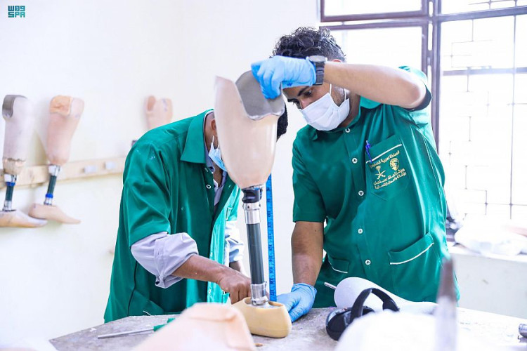 مركز الأطراف الصناعية في تعز يقدم بدعم من مركز الملك سلمان للإغاثة خدماته الطبية لـ 513 مستفيدا خلال شهر أكتوبر