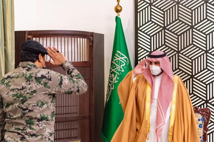 أمير منطقة الجوف يستقبل مدير سجون المنطقة المعين حديثاً