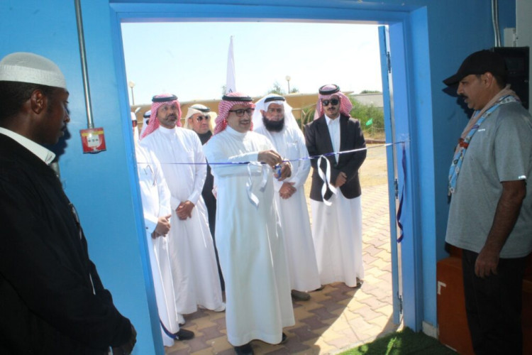 عميد الكلية التقنية بأبها يفتتح الصالة الرياضية ويدشن النشاط الرياضي والكشفي