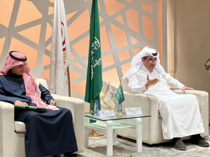 «مجلس شباب عسير» يناقش تعزيز المهارات القيادية لدى شباب المنطقة