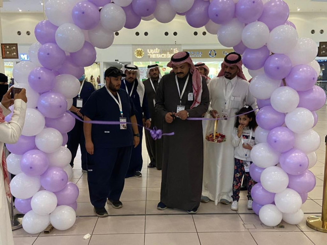 بلدية خميس مشيط تفعل مبادرة الأكياس القابلة للتحلل