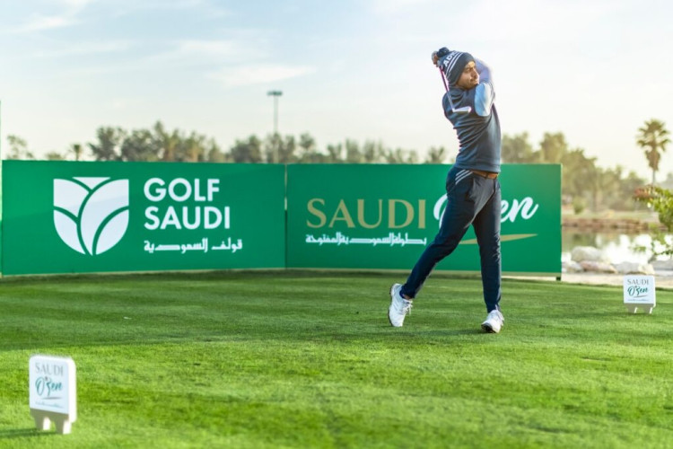 يوم أول مثير في منافسات البطولة السعودية المفتوحة للقولف