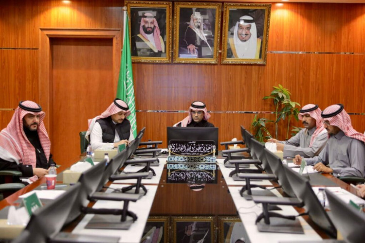 مجلس تعليم الجوف يؤكد أهمية العمل على رفع مستوى التحصيل الدراسي