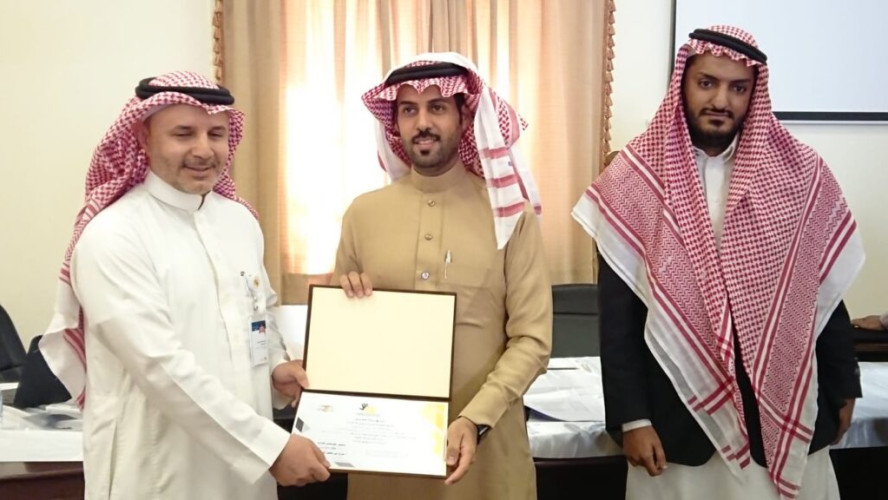 وقف إرادة يختتم دورة تأهيل المرشدين والمرشدات السياحيين بعسير